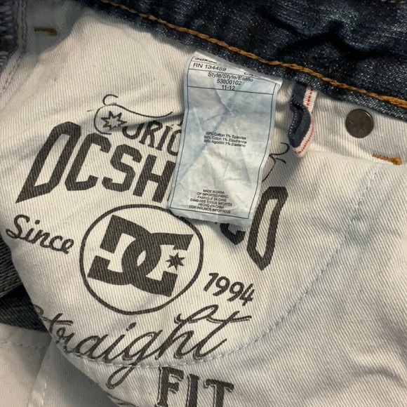 DC Shoe Company Unisex Straight Leg Jean Size 28Wx30L - Picture 7 of 12